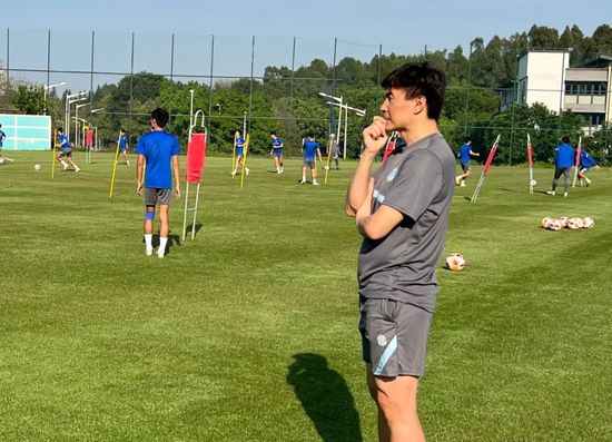 伊人免费观看